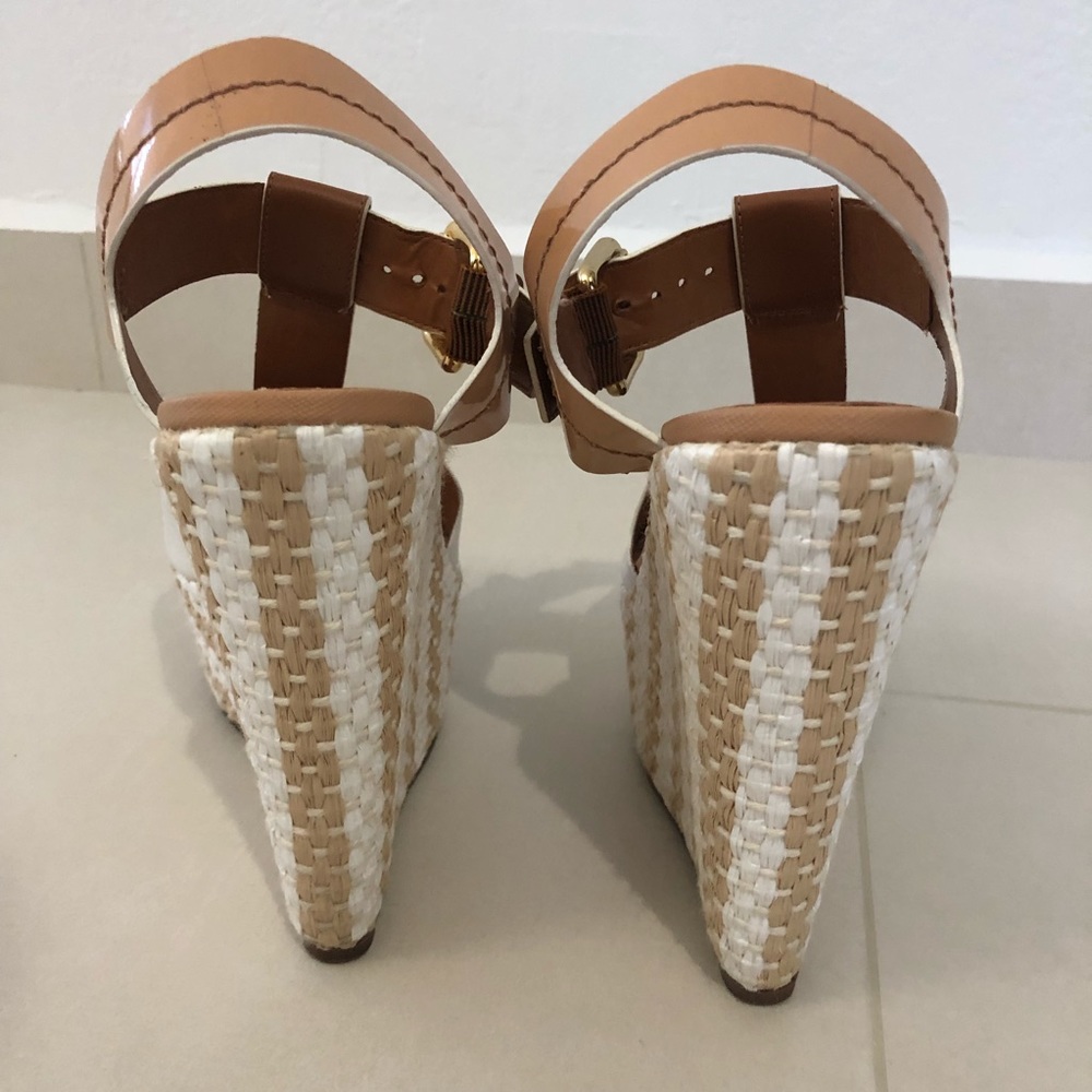 Platform Sandals 💛 - Picture 7 of 8